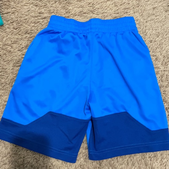 Boys Nike Shirts, Size Youth Small - Picture 2 of 2